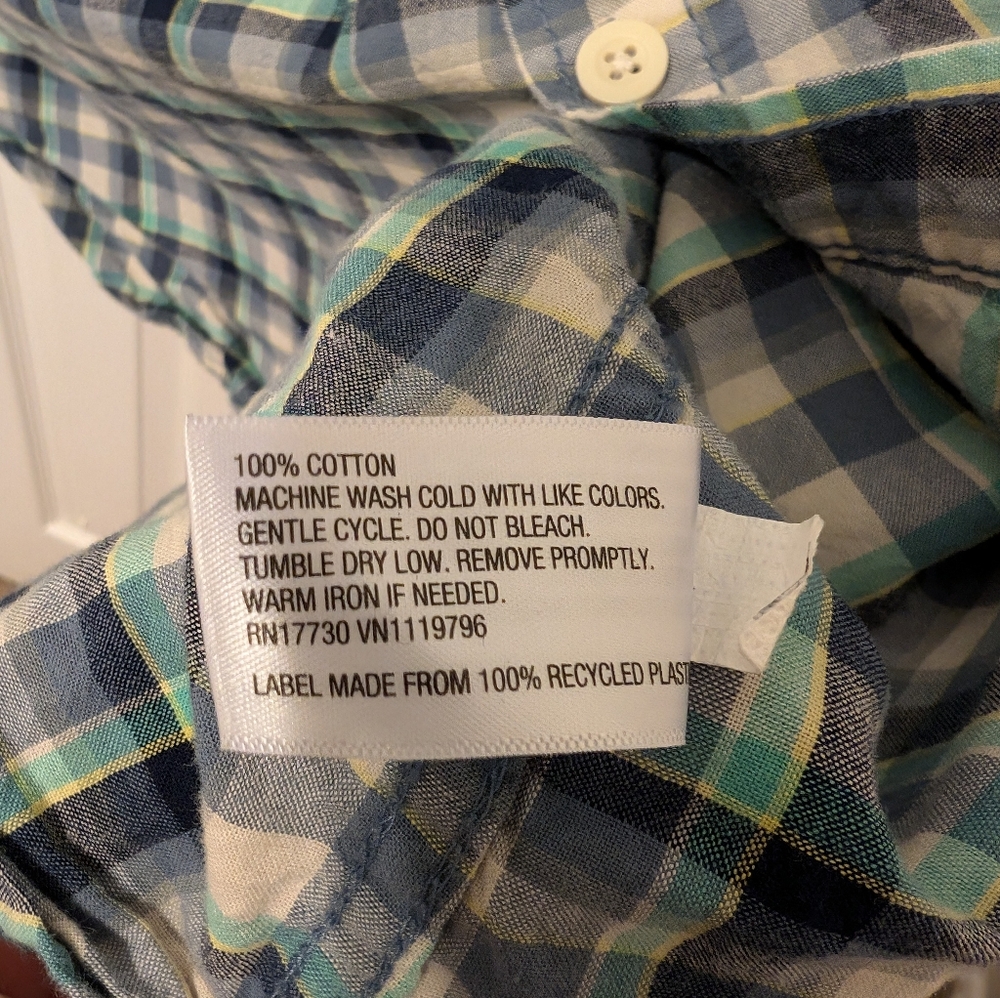 Mossimo shirt - Picture 4 of 4
